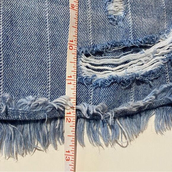 Kancan High Rise Distressed Fray Hem Denim Shorts Women's Size 11/29 - Picture 16 of 16